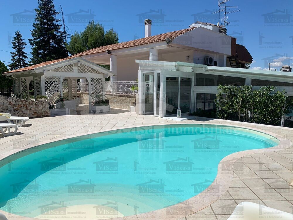 Villa indipendente con piscina
