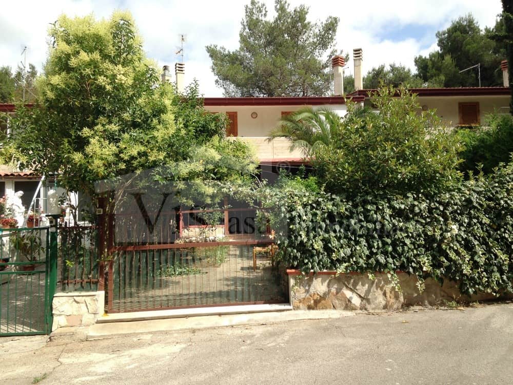 Villa a schiera con giardino