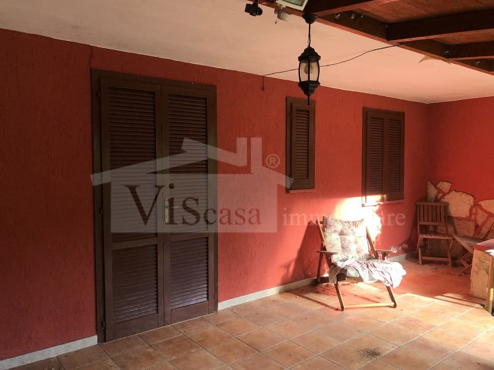 Villa a schiera con giardino
