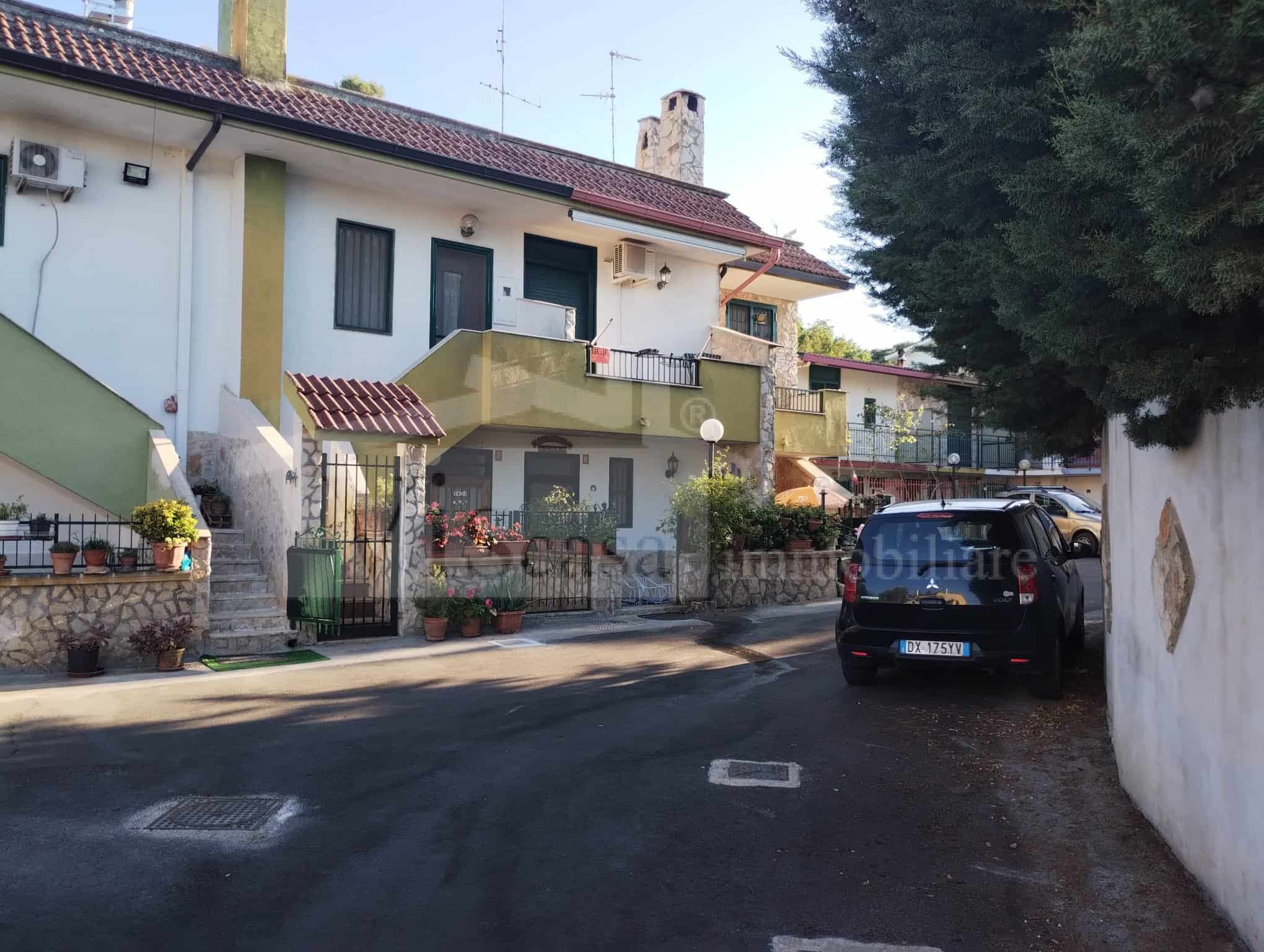 Abit. indipendente a Quasano