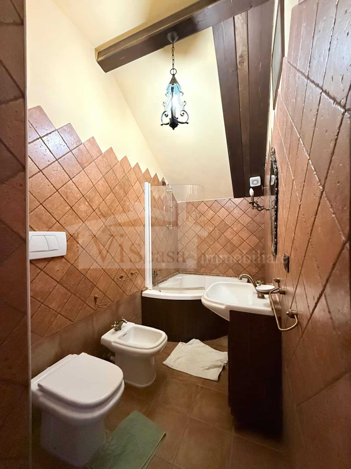 Immobile storico 5 camere con bagno