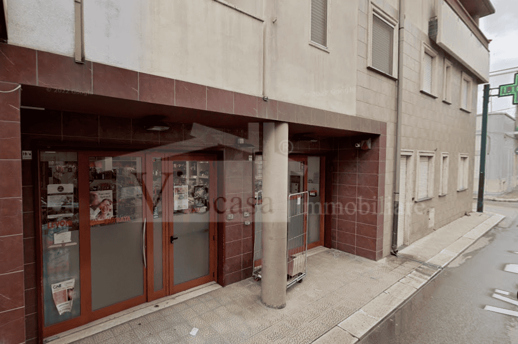 Locale commerciale mq 135 – 2 vetrine