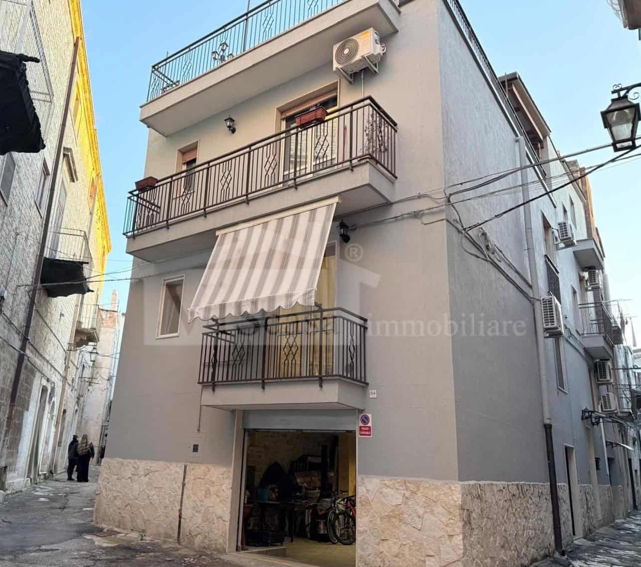 AB. INDIPENDENTE CON BOX TERRAZZO e MONOLOCALE – IN VENDITA ARREDATA