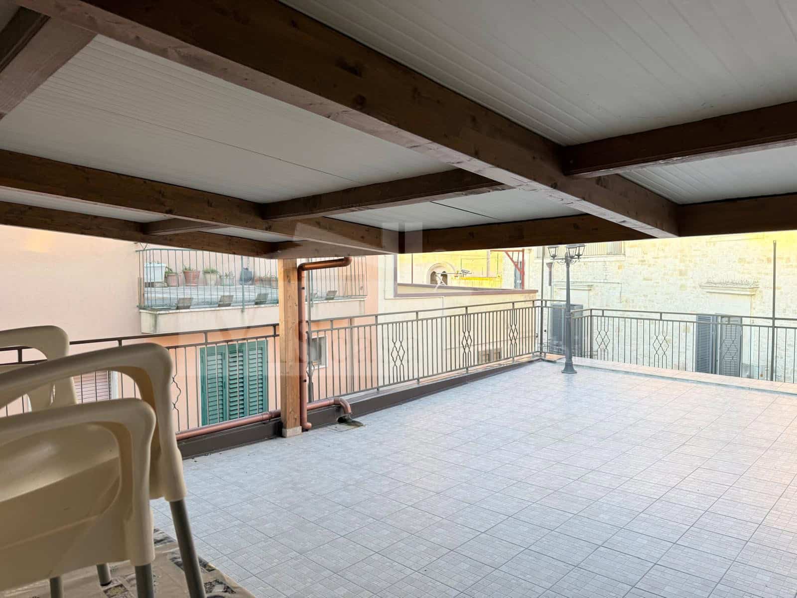 AB. INDIPENDENTE CON BOX TERRAZZO e MONOLOCALE – IN VENDITA ARREDATA