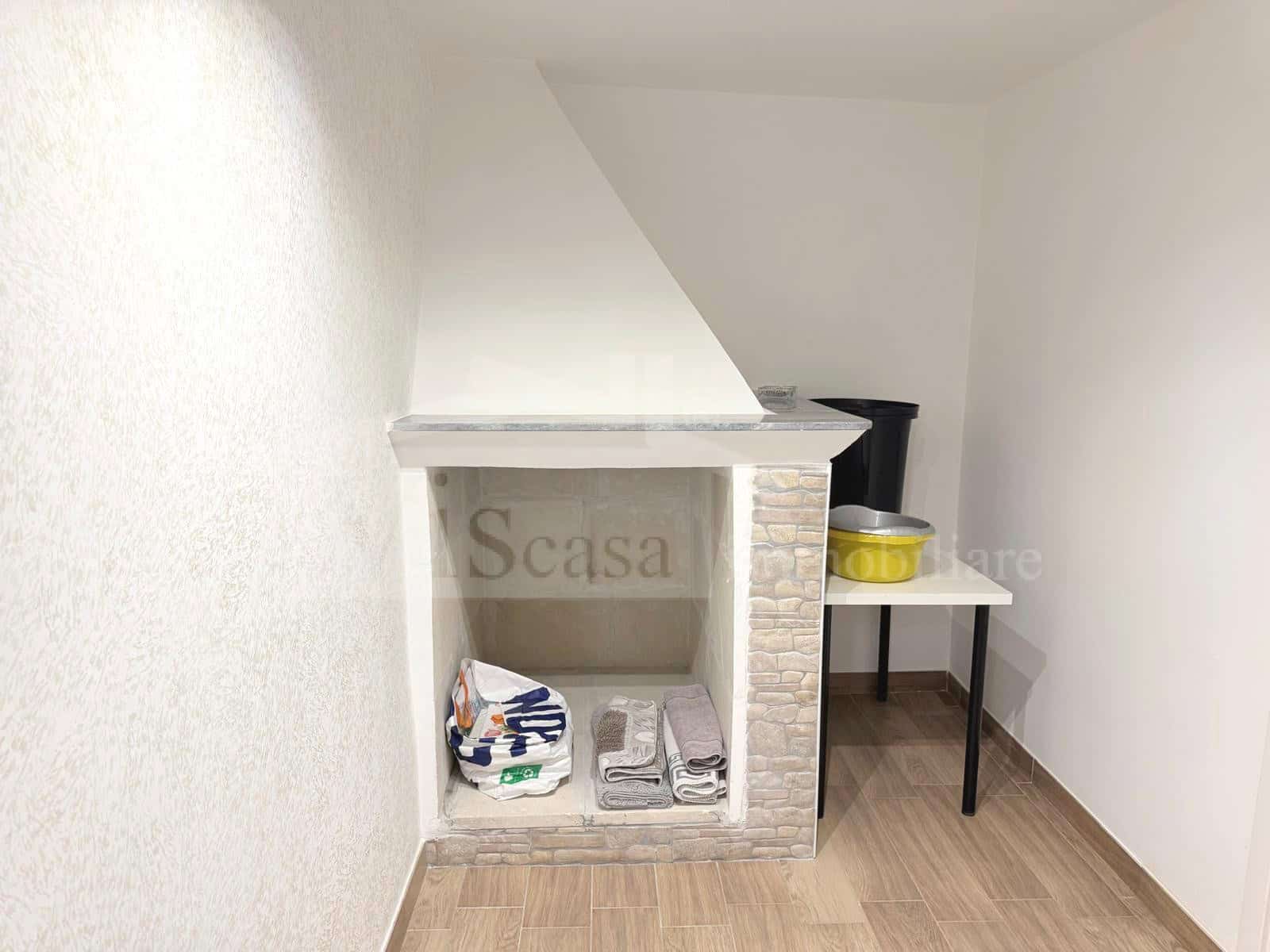 AB. INDIPENDENTE CON BOX TERRAZZO e MONOLOCALE – IN VENDITA ARREDATA