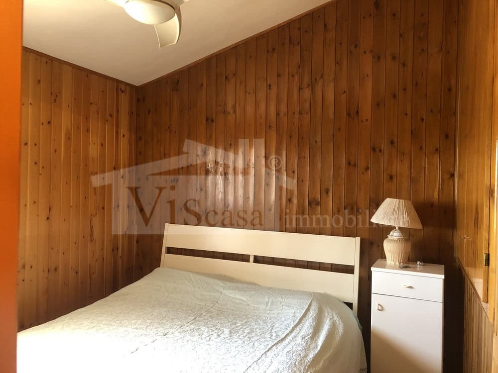 Villa a schiera su due livelli con giardino