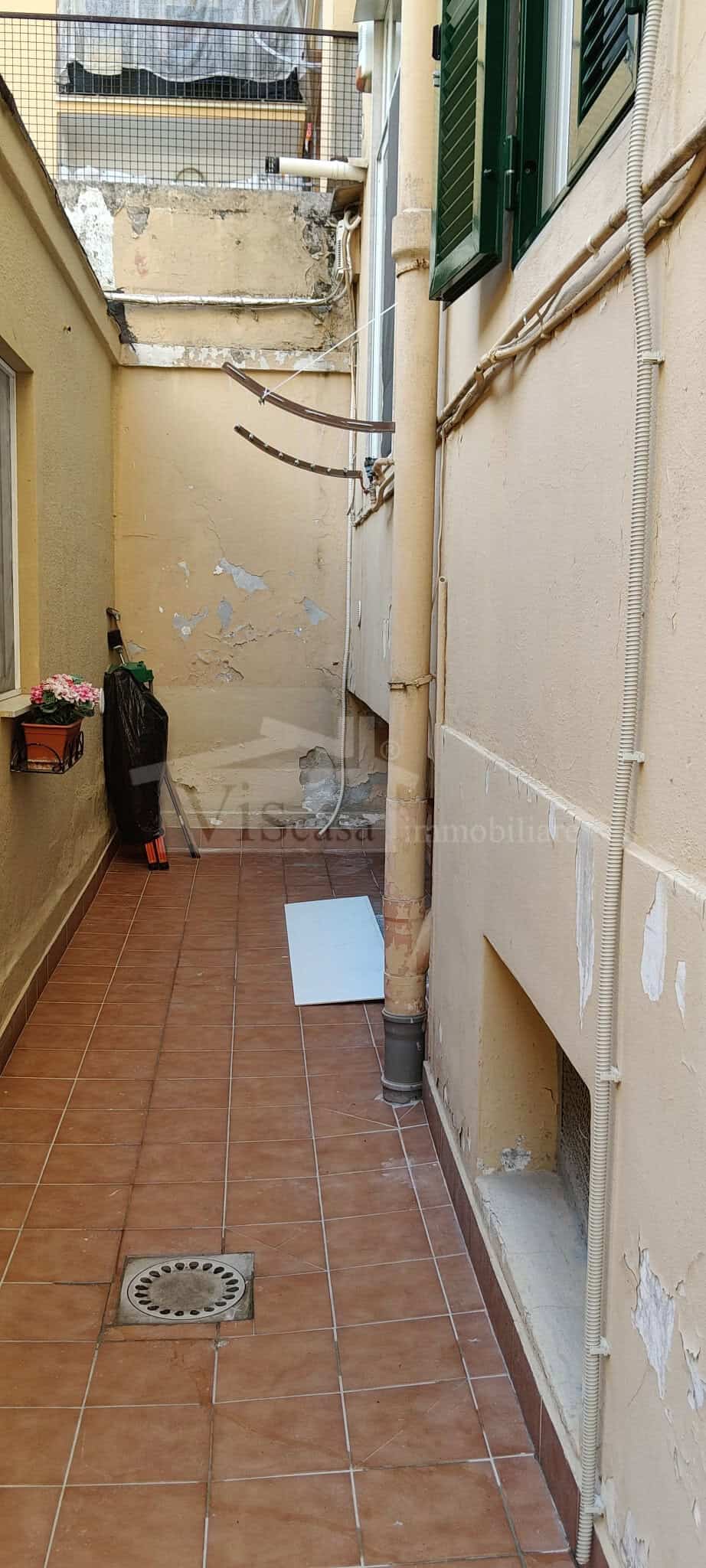Monovano Ristrutturato e Arredato ad Alta Rendita – Bari, Libertà