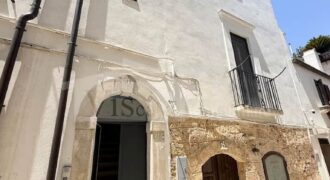 Gioia del Colle – Indipendente cielo terra ristrutturata
