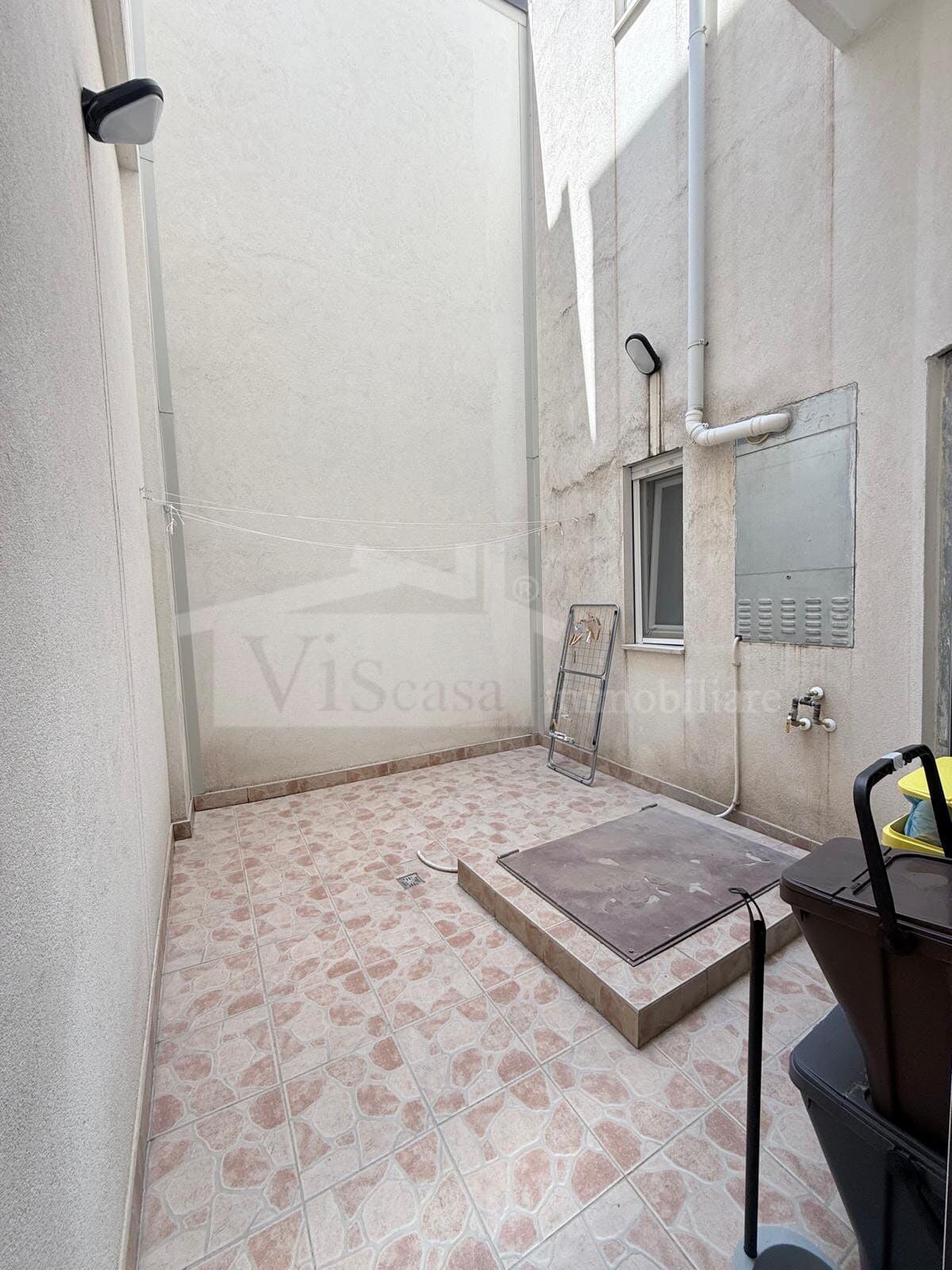 Rifinito tre vani doppi servizi zona piazza Kennedy