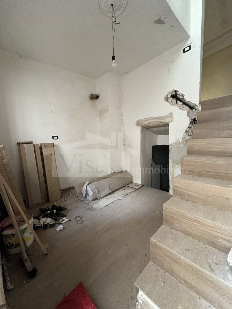 Abitazione indipendente da ristrutturare in centro storico