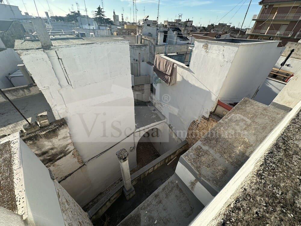 Abitazione indipendente da ristrutturare in centro storico