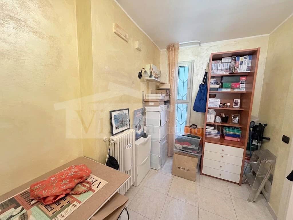 Rifinito attico con terrazzo e grandi balconi, mansarda pergolata e box auto – locato ottimo cliente