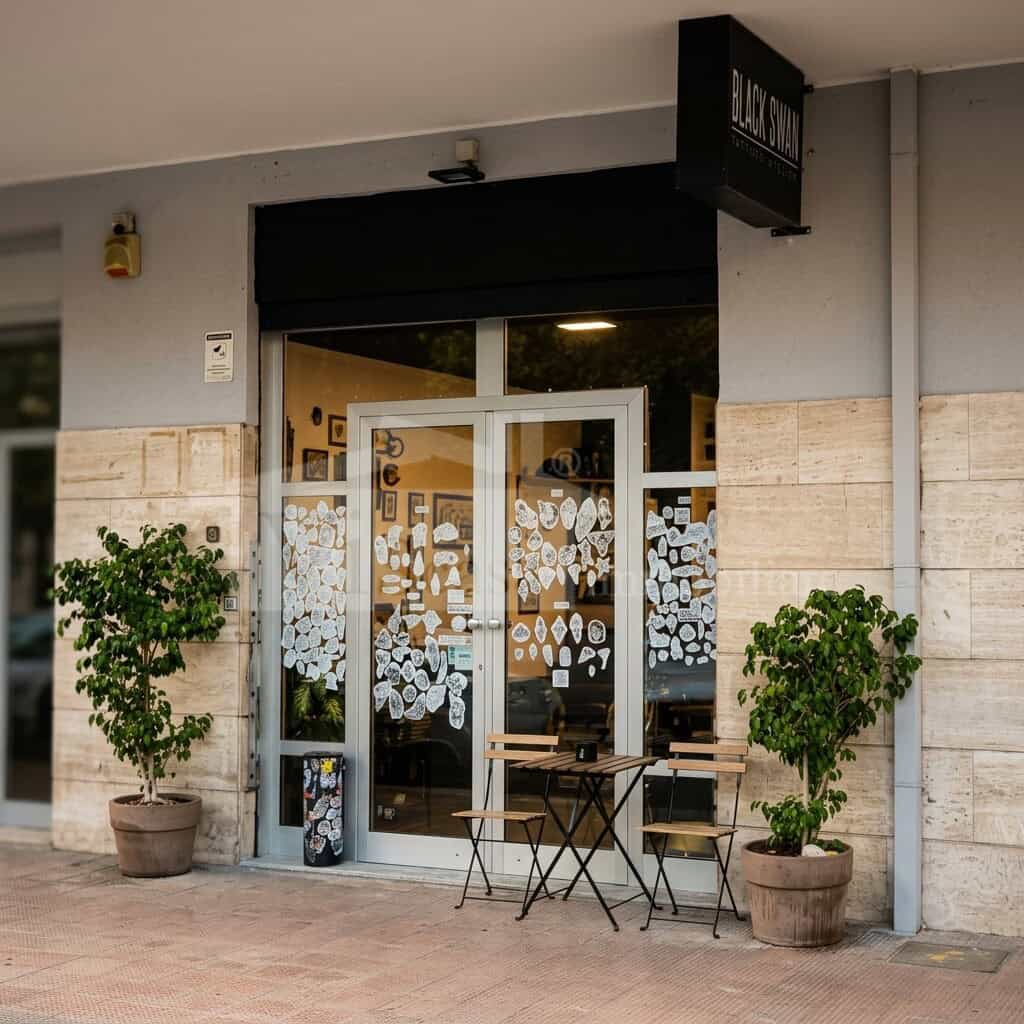 Bari Poggiofranco, Vendesi Locale C/1 Ristrutturato Locato
