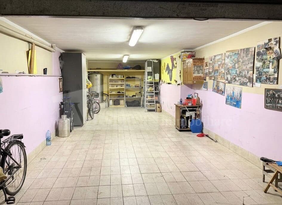 Rifinito attico con terrazzo e grandi balconi, mansarda pergolata e box auto – locato ottimo cliente