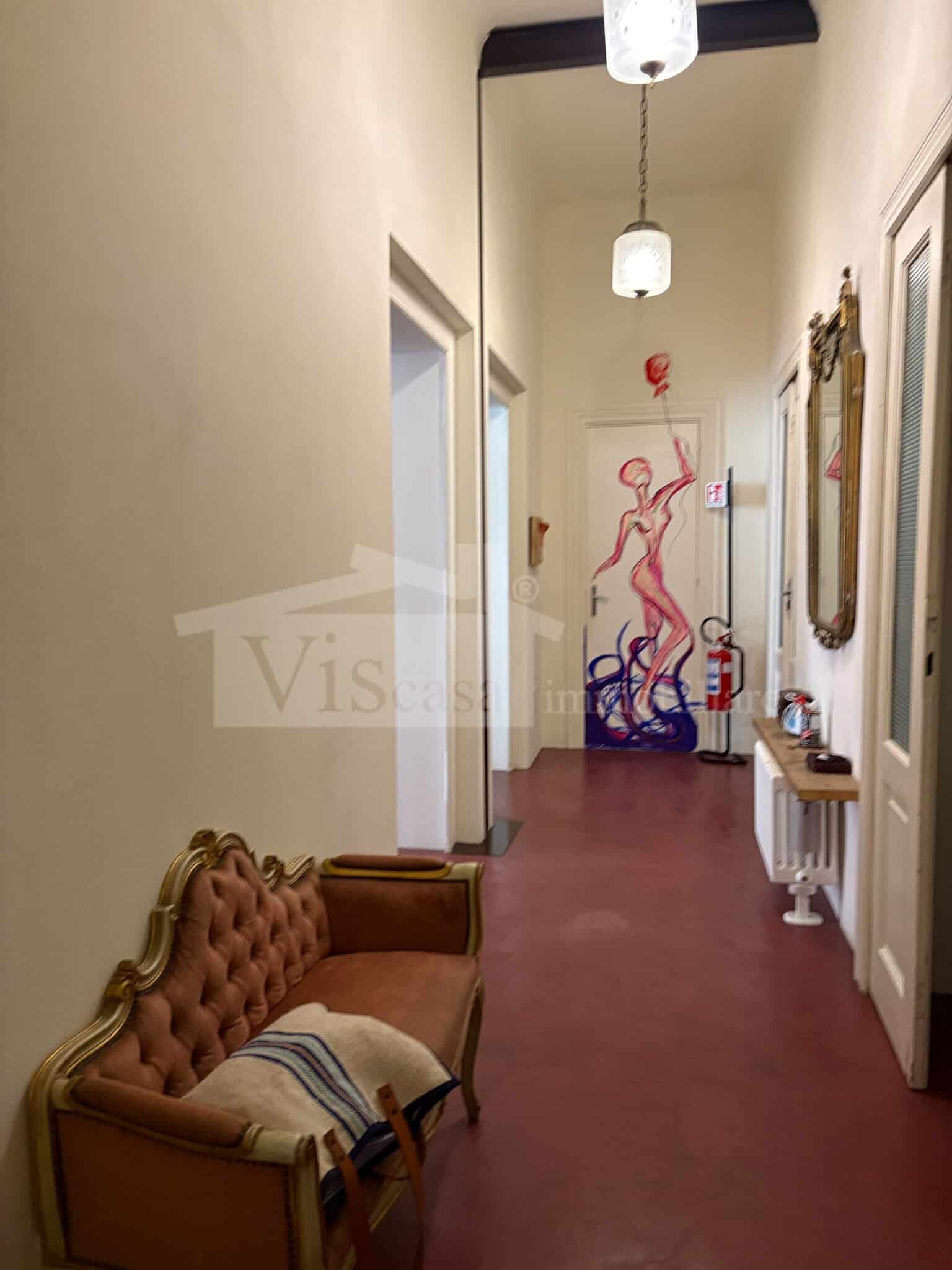 Appartamento di Prestigio in Stabile Liberty con Affreschi