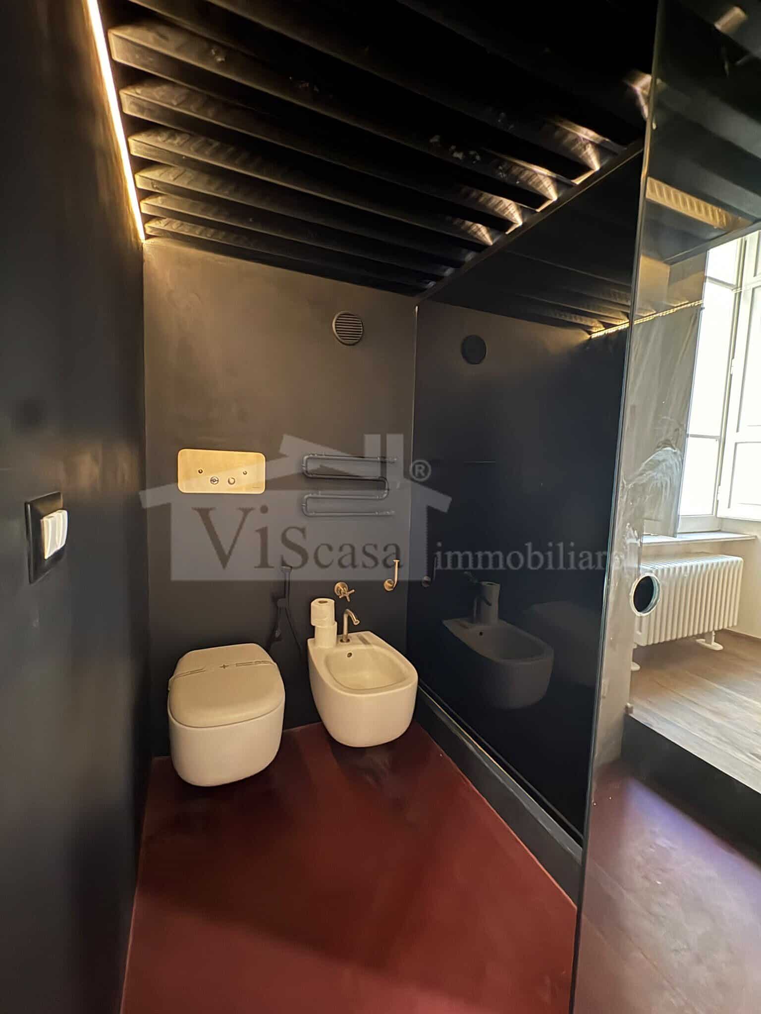 Appartamento di Prestigio in Stabile Liberty con Affreschi