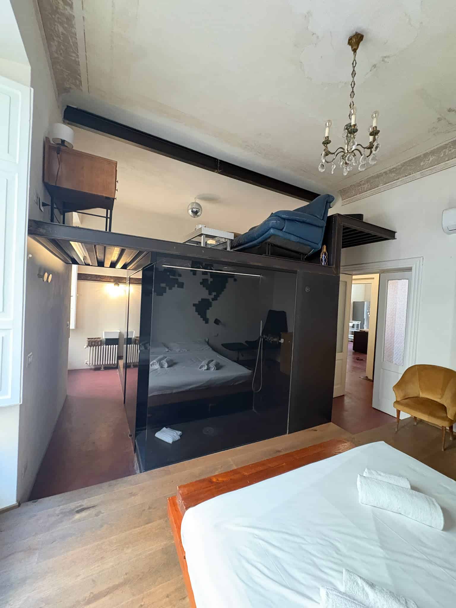 Appartamento di Prestigio in Stabile Liberty con Affreschi